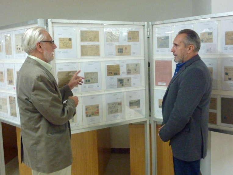 Andrés García Pascual con el director del Museo Francisco Gómez Cobas