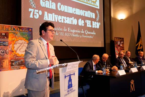 Eugenio de Quesada presentando el acto.