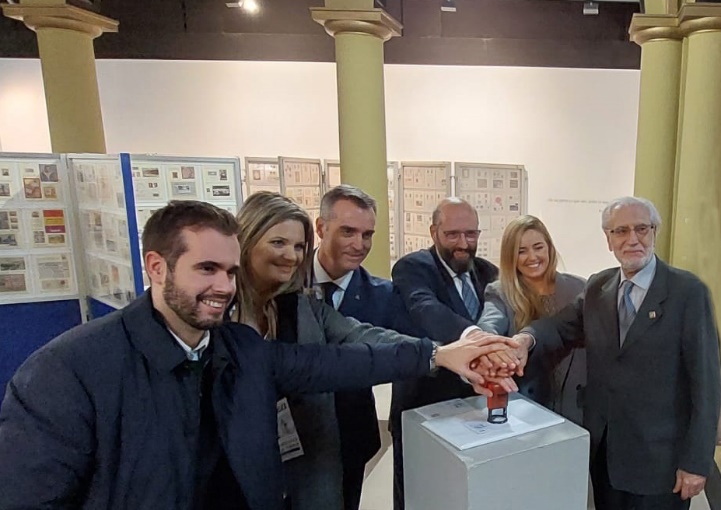 Carlos San Claudio (PP), Carmen Mª No (PP), Javier Varela (Correos), José L. Rey (SF), Diana Mª Sobral (PSOE) y Andrés García (SF).