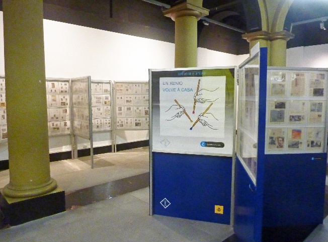 Otra perspectiva de la sala de la exposición