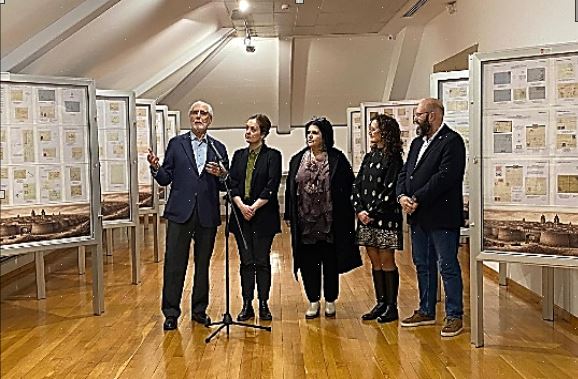 Inaugurando la Expo.